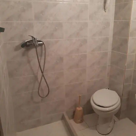 Kontogiannis Lihas Club 2 * Agios Georgios (Istiaia-Aidipsos)