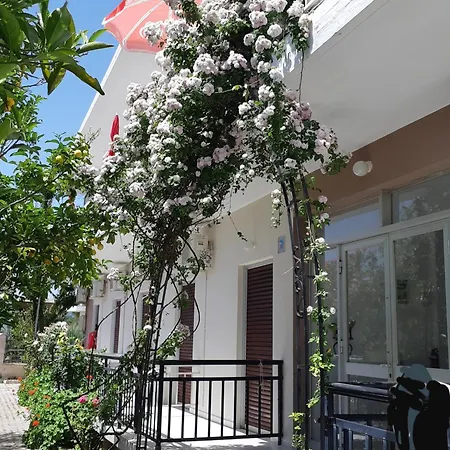 Kontogiannis Lihas Club 2 Apartman Ájosz Jeórjosz